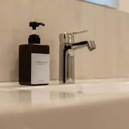 Cinecitta - Metro A Giulio Agricola A-c *